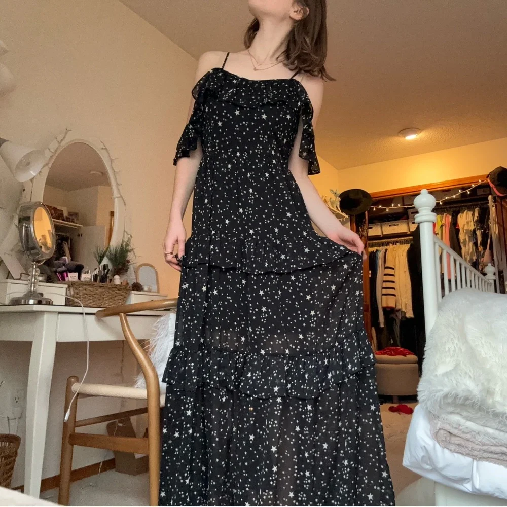 black and white star print off the shoulder tiered ruffle maxi dress - Picture 2 of 15